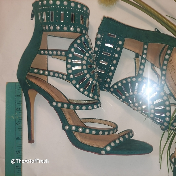 🔥🔥 OLIVIA FERGUSON, 4inch Green Rhinestone Gladiator zipper heels, size 9 - Picture 9 of 14